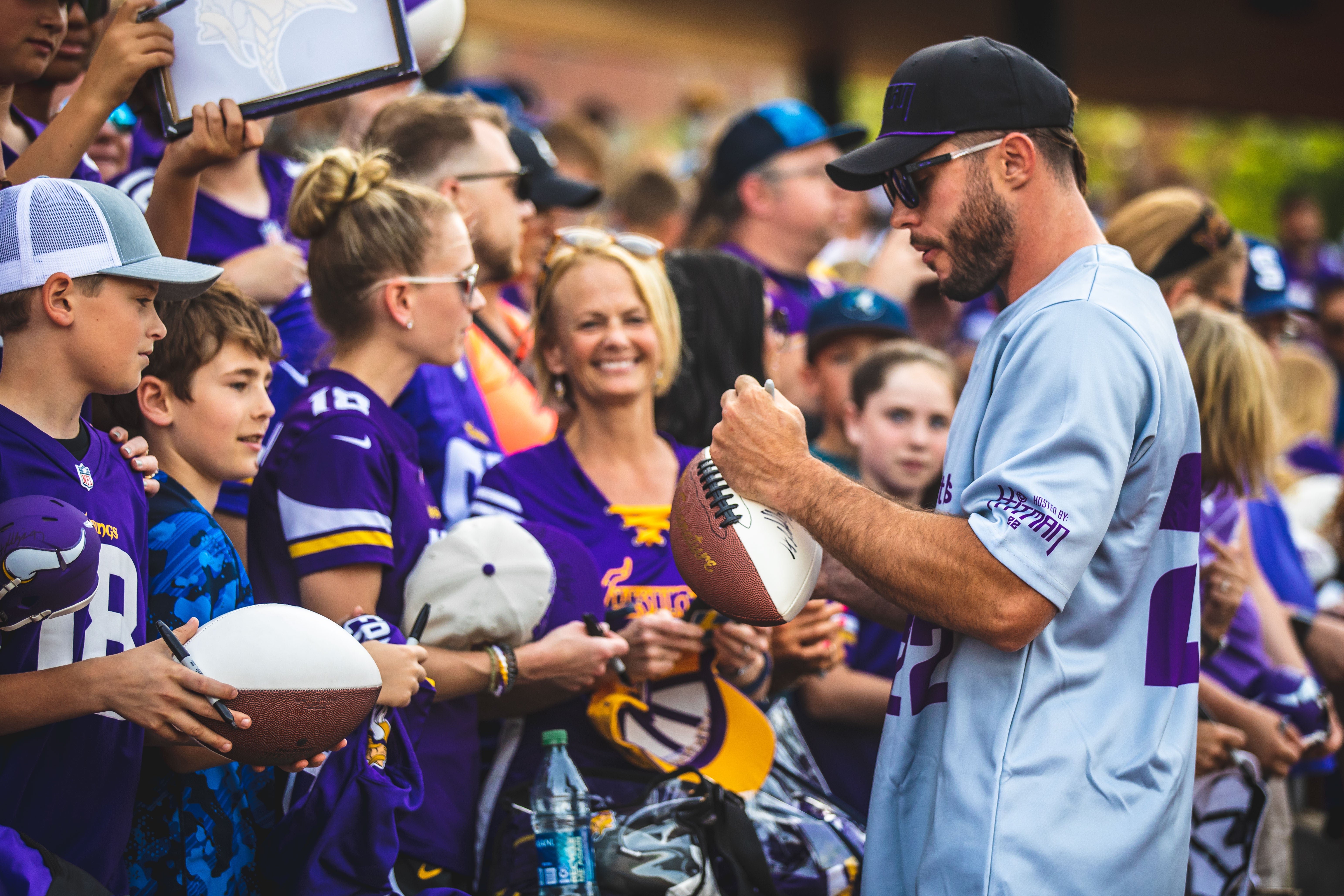 Thielen-Foundation-Softball-Game_4X1A7194.jpg