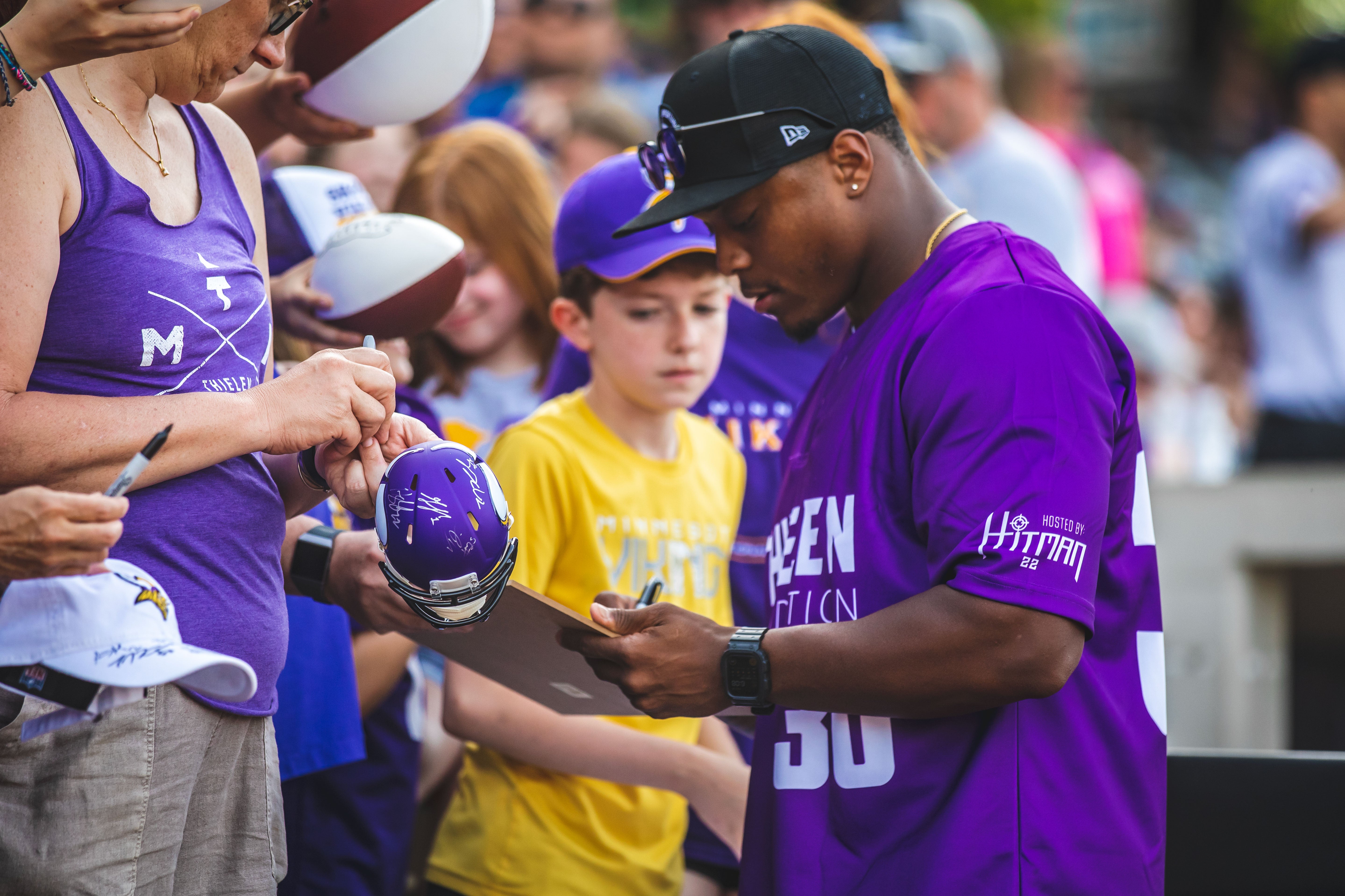 Thielen-Foundation-Softball-Game_4X1A7240.jpg